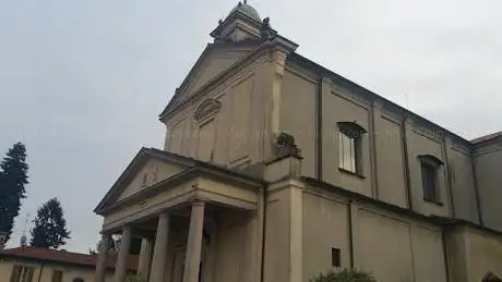Photo de Church of Saint John Baptist