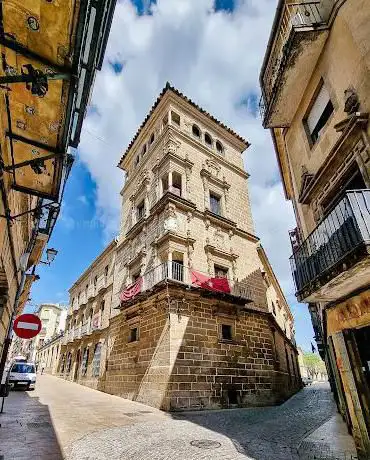 Photo de Torre del Palacio de los Condes de Guadiana