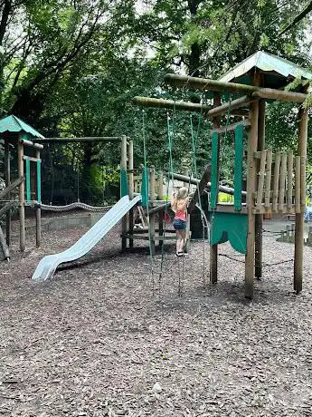 Photo de Speeltuin Hof Van Leysen