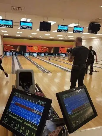 Photo de Bowling Lurbohallen