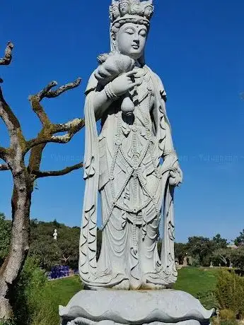 Photo de Buddha Eden Garden of Peace