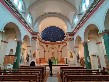 Photo de Catholic Church of St Mary & St Andrew