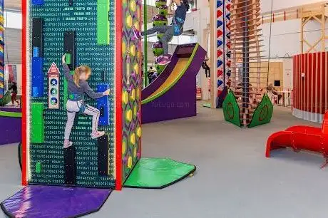 Photo of HAPIK Salle d'escalade 100% fun