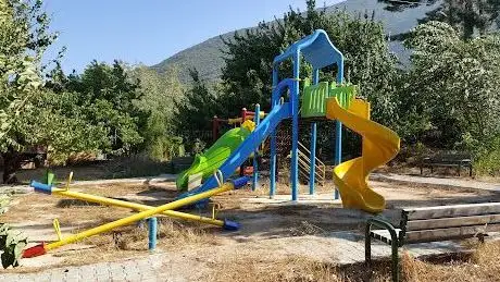 Photo de Taşoluk Çocuk Parkı