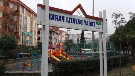 Photo de Dere Boyu Sk. Girişi Togay Bayatlı Parkı