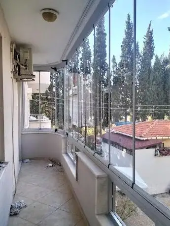 Photo de 8 Mart Semiha Altunkan Çocuk Parkı