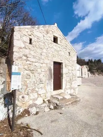 Photo de Toš u lučici Pazdehova