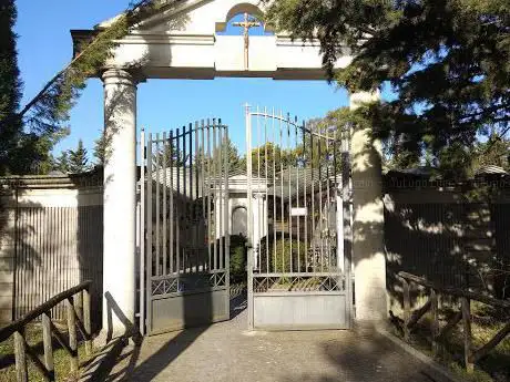 Photo de Cimitero Montecalvo Irpino