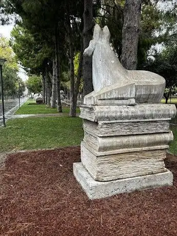 Photo de Antalya Büyükşehir Belediyesi Millet Bahçesi