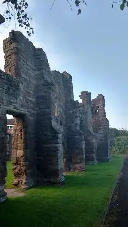 Photo de Blackfriars Ruined Priory