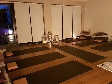 Photo de Zen Den Yoga & Holistics