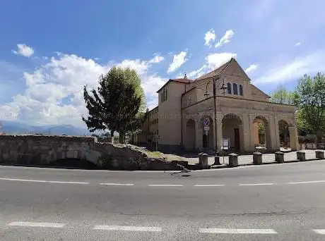 Photo de Sanctuary of Madonna Pontelungo