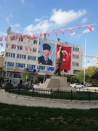 Photo de Atatürk Heykeli