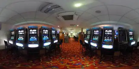 Onassis Amusements Queen St