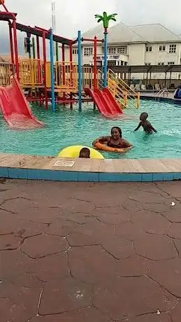 Photo de Amusement Park in Port Harcourt RutaLand