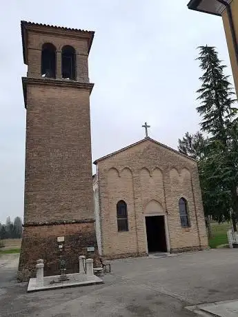 Photo de Vecchia Chiesa Parrocchiale dei Santi Filippo e Giacomo in Fratta di Oderzo