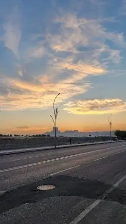 Photo de Kanalboyu Yürüyüş Bisiklet Alanı