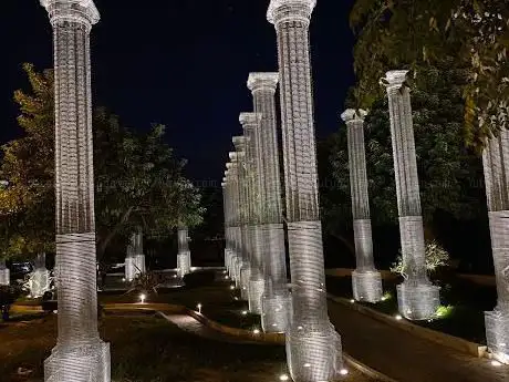 Photo de OPERA - Installazione permanente - Edoardo Tresoldi
