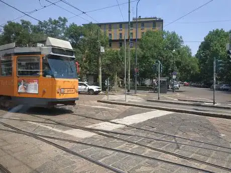 Photo de Piazza Lega Lombarda