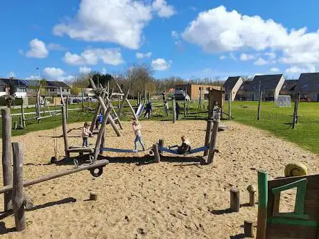 Photo de Speelplein Baanhof