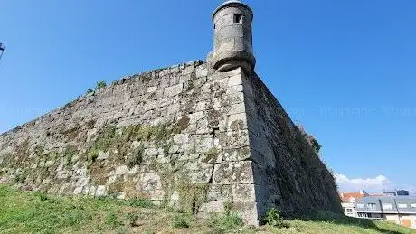 Photo de Castelo de San Sebastián