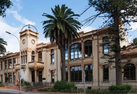 Photo de Hospital de la Cruz Roja