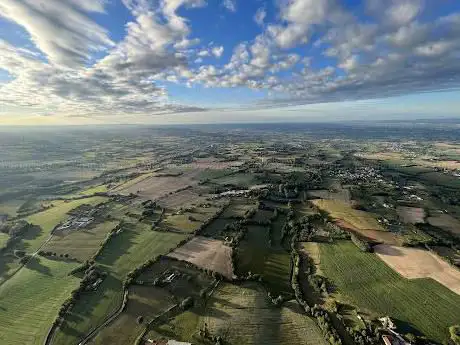Photo de Aura Montgolfière (Dombes Beaujolais..)