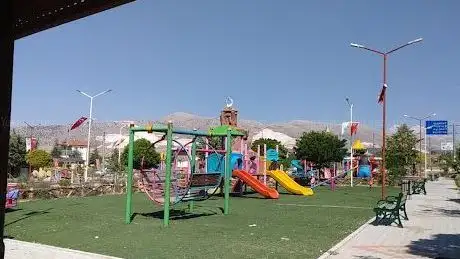 Photo de Karamanlı Parkı