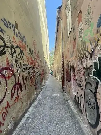 Photo de Zakmardi Steps