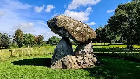 Dolmen Proleek
