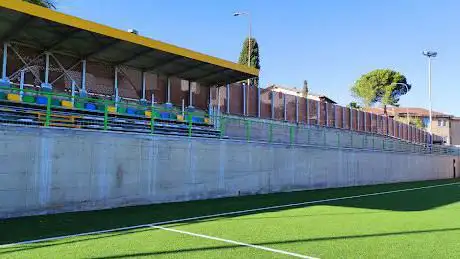Photo de Campo di calcio Gambassi Terme