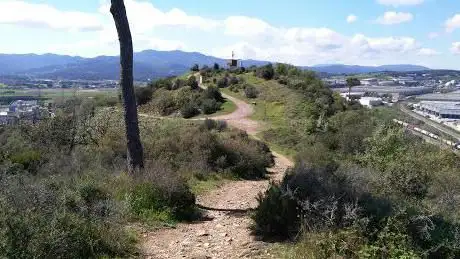 Photo de Turó de les Tres Creus