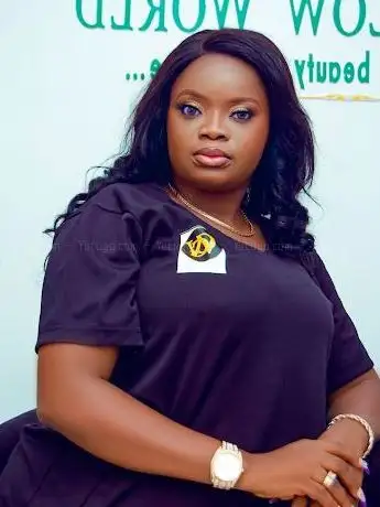 Photo de Clair Glow World Skincare Facials microblading lashes extension Spa In Awoyaya Ajah Shongotedo Lakowe ibeju lekki