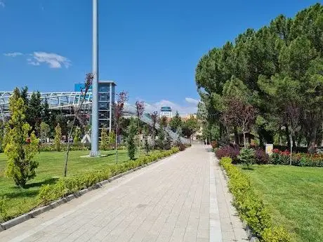 Photo de Uşak Millet Bahçesi