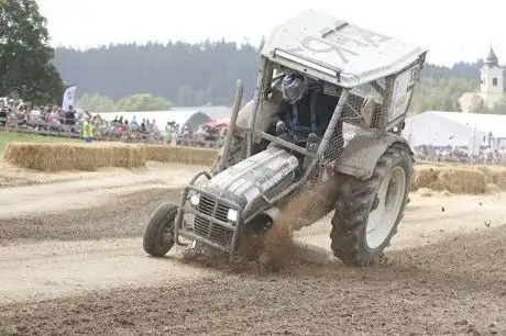 Photo de Internationales 24h Oldtimer Traktorrennen