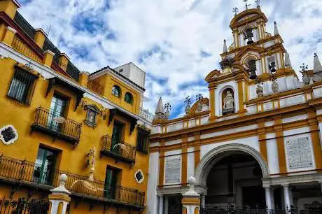 Photo de BasÃ­lica de la Macarena