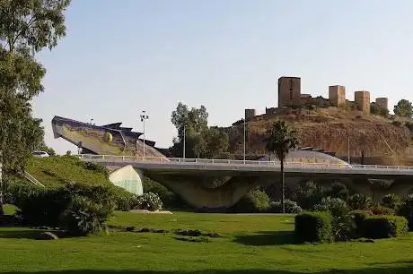 Photo de Puente Del Dragón