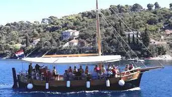 Photo de Dubrovnik Boat Tours - Boats: BOBARA, MARA, ÄIVO, CALAFURIA