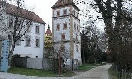 Photo de Minoritenkloster Wels