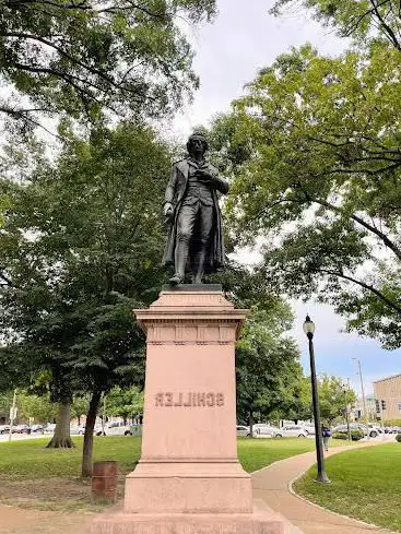 Photo de Memorial Plaza