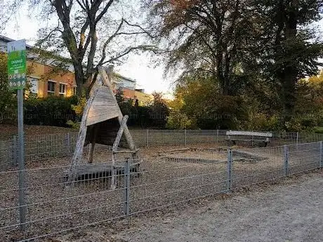 Photo de Spielplatz Schiffmacherweg