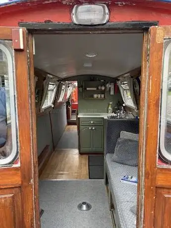 Photo de Jennifer's Travels Barge Hire