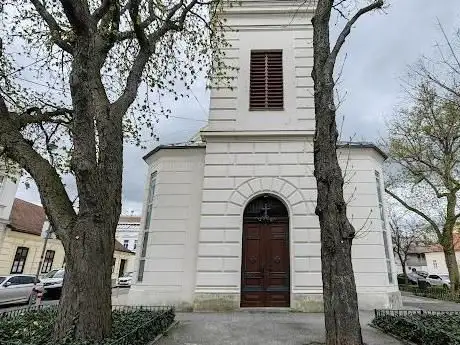Photo de Katholische Kirche Jedlesee (Maria Loretto)