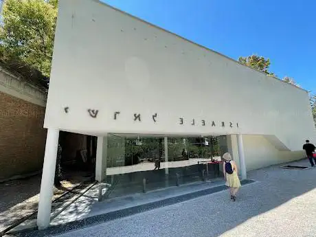 Photo de Biennale di Venezia - Padiglione Stati Uniti