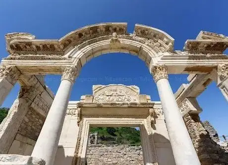 Photo de Temple d’Hadrien