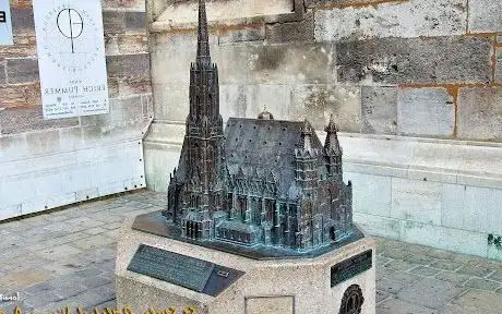 Photo de Bronzemodell Dom zu St. Stephan