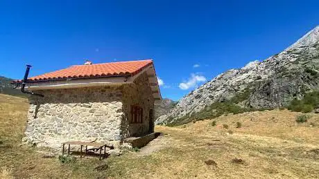 Photo de Refugio de Mazobre