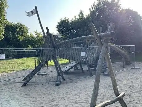 Photo de Spielplatz Roderichstraße