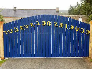 Photo de les ecuries de lavalut