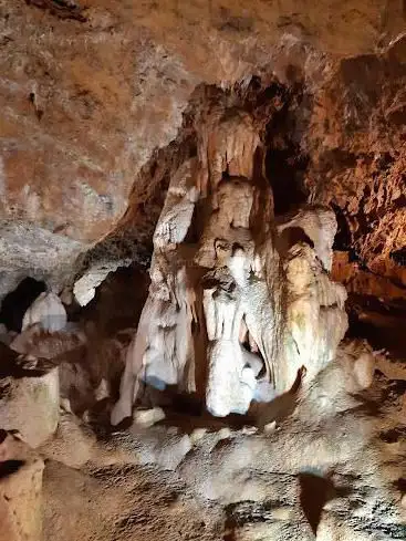 Photo de Grottes de Blanot